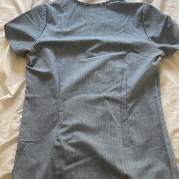 Wear figs heather indigo scrub top size xs - Picture 5 of 5
